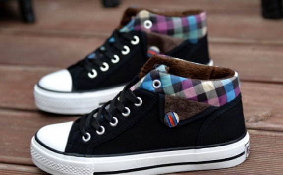 一双可以在冬天横扫衣橱的帆布鞋!
