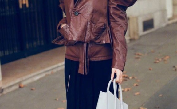 张俪“水泥裙”穿出“小鸟腿”,看了好心疼!