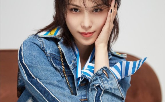 韩丹彤时光系主题大片公开 从容坚定不可复制