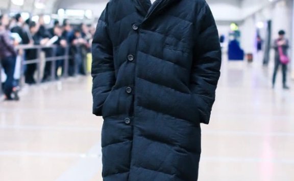 王凯是上半身肿到像个粽子,腿却只有80斤?真绝了!
