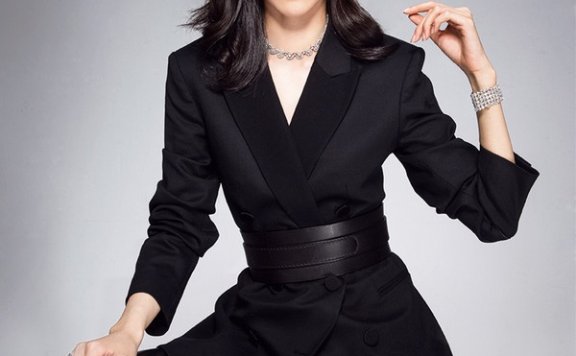 奶茶妹妹,想要有气场她需要换个唇色