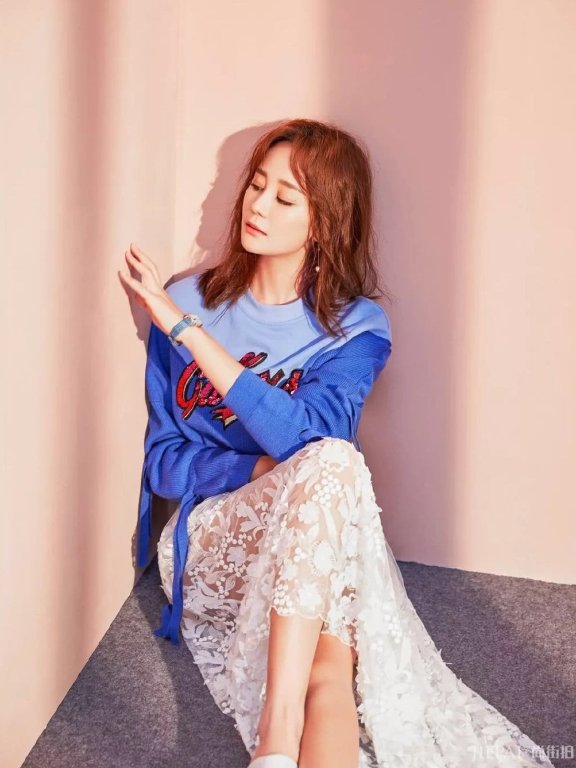 海陆一款波浪长卷发美得惊艳，看完也想烫发了