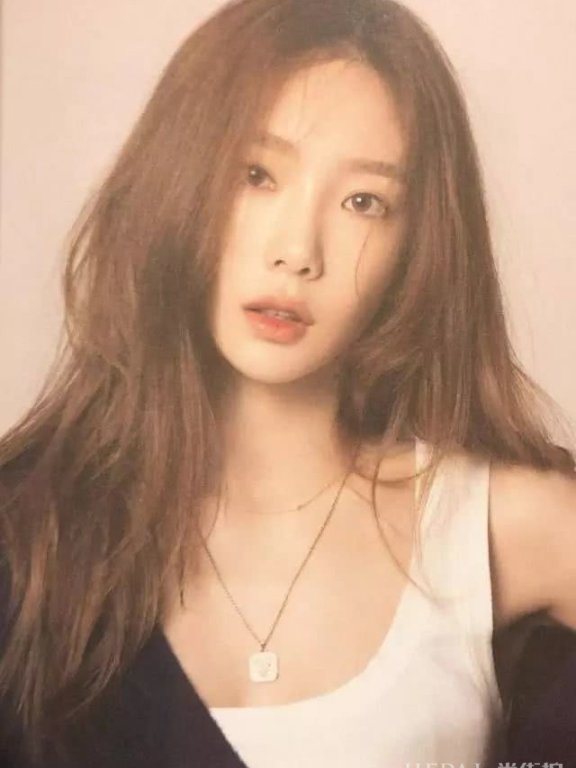 娱乐圈底层“路人”长相被捧上天?长成这样就千万别整容了……