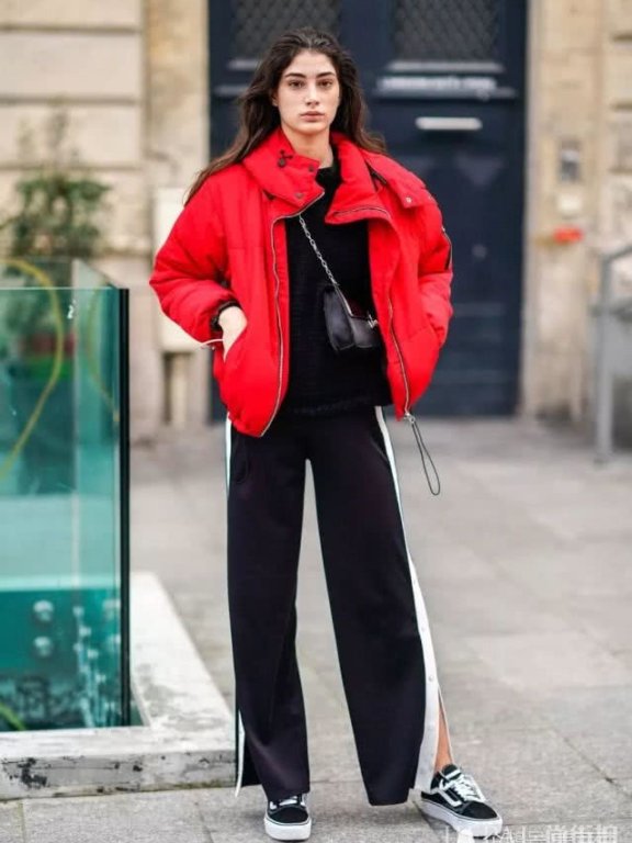 运动裤爱能这么潮!冬季这么搭一点也不冷