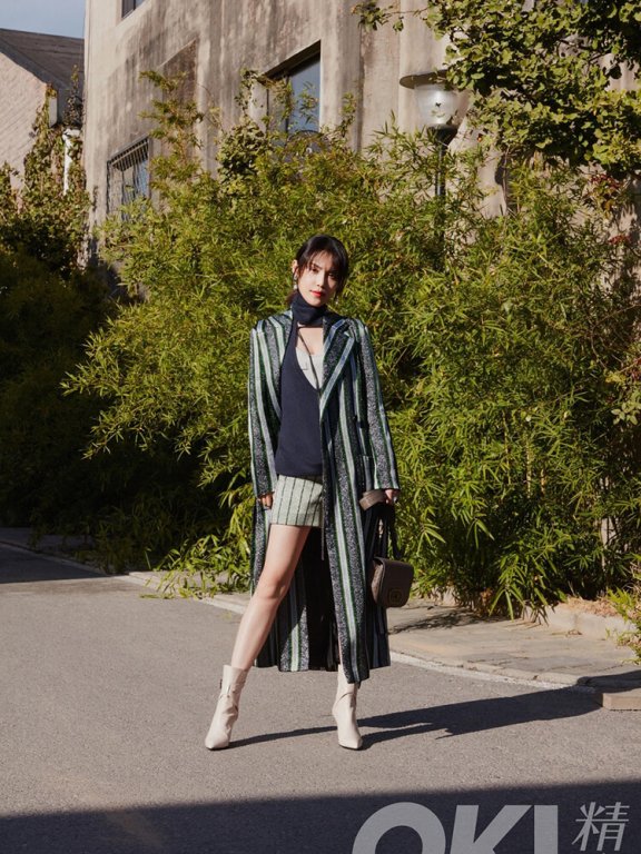 韩丹彤时尚大片曝光 演绎冬日摩登都市风