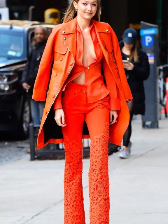 英国女王最爱的颜色,要不你穿起来试试?