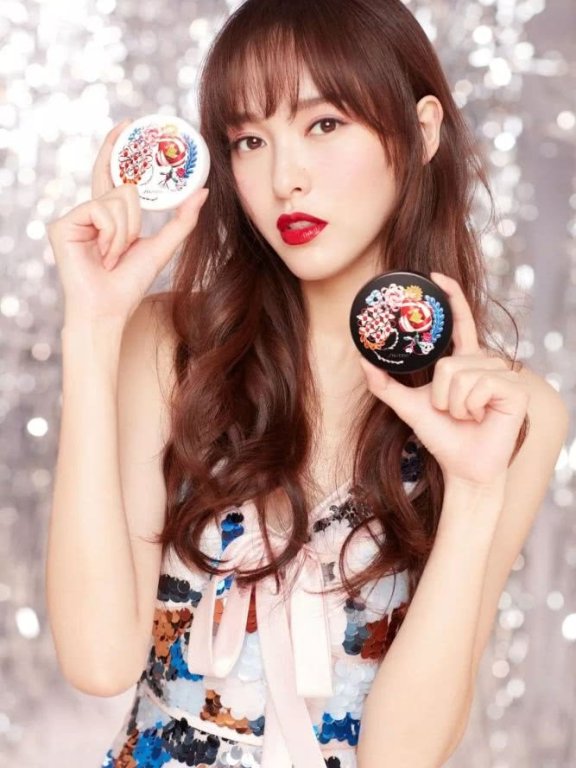 国货越来越会玩了!“发财”眼影和口红你见过吗?