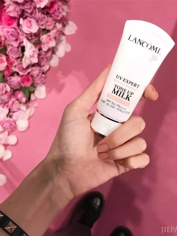 Dior棒棒糖,LANCME字母饼干,19年春季彩妆美到犯规