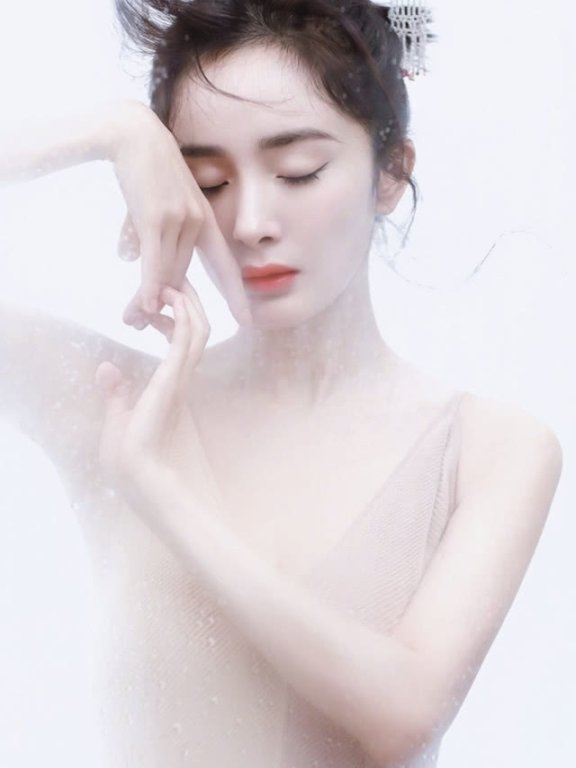 杨幂的“仙女”日常,五官精致眼神灵动,大幂幂最美了