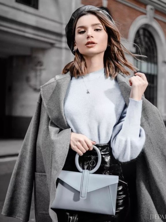 今冬要穿“极简风”，让你看起来就很贵！