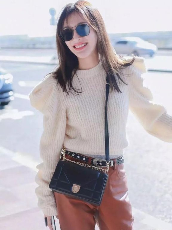 最显白的4个毛衣颜色 你穿对了吗?