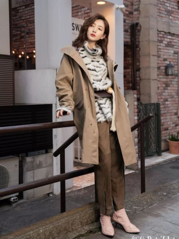 江疏影最新街拍教你做时髦“上班女郎”