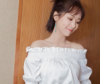 杨紫穿碎花长裙仙气灵动似仙女,终于穿对了