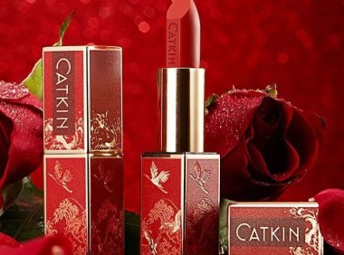 故宫口红一招让你“原地满血复活”