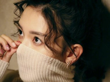 陈瑶烫了“龙须卷”刘海，气质变得更惊艳！