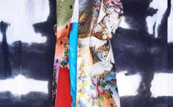 王源“液体裤”也敢尝试,秀出“铁棍腿”让女生惭愧