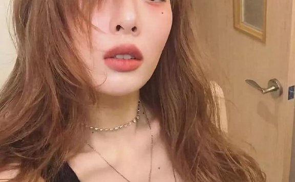 泫雅微醺感下眼影妆容引爆ins风潮!