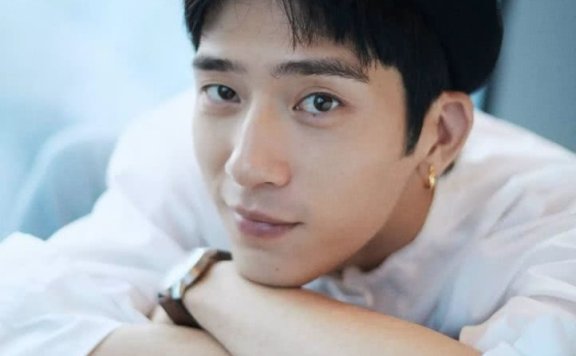 9102年了,亚洲最流行的可能还是“井柏然脸”