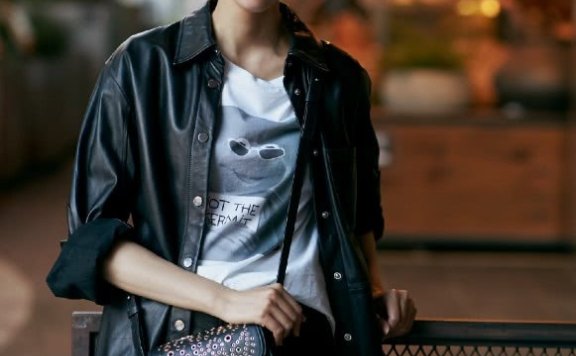 张钧甯袜子拉得比短靴高还能秀腿,这身材给跪了!