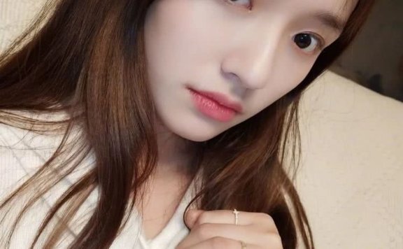 林允一定是年度最佳美妆博主 奶油肌养成术一定要get