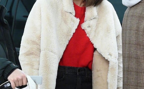 RedVelvet真会穿,-10度裹“小羊羔”,难掩好气质