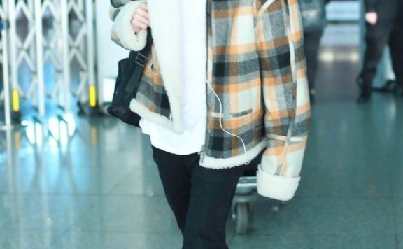 张艺兴的街拍私服,每一身都堪比男人教科书!