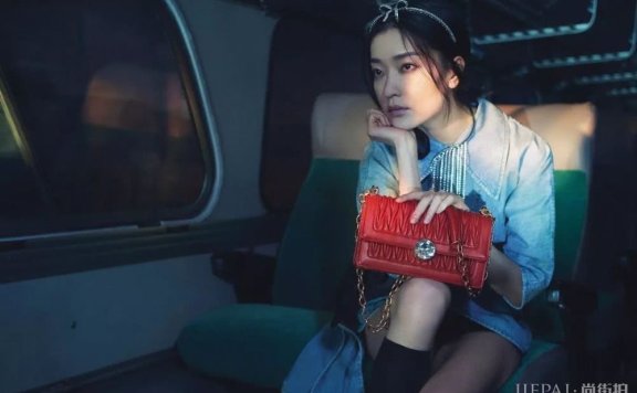 杜鹃回归了!2019年果然是国模新的一年