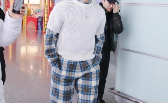 陈学冬穿渔网装,却被喊该减肥了