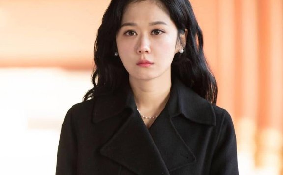张娜拉新剧换微卷发,太有女人味了