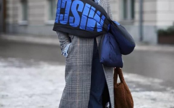 新春穿大衣+围巾,回家都夸你好看