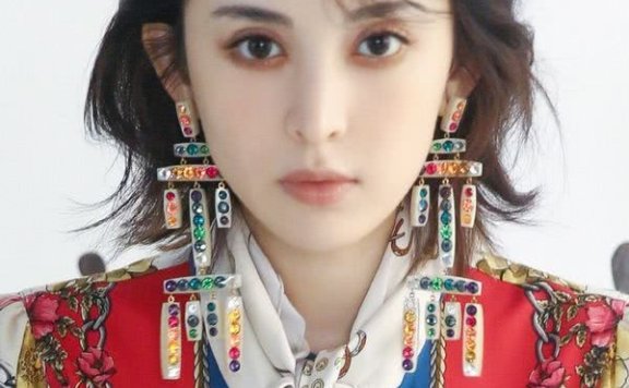 欧阳娜娜短发撞脸娜扎,想知道她发量回春的秘密