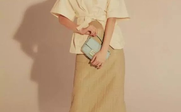 乔欣齐刘海短发又帅气又减龄,简直呆萌极了