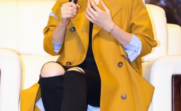 孙俪穿“芒果鞋”是挺优雅,一般人驾驭不了!