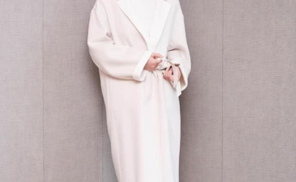 俞飞鸿穿衣总是“黑白红”,都审美疲劳了