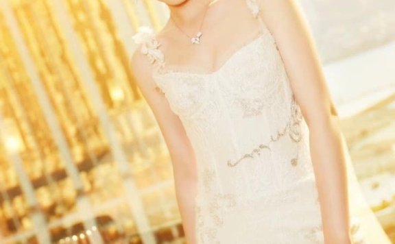 蒋梦婕别人瘦20斤都穿不下的裙子,她还穿不满!