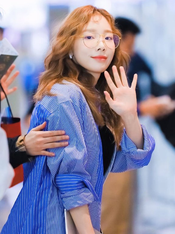 泰妍百变少女的时髦妆容你值得拥有