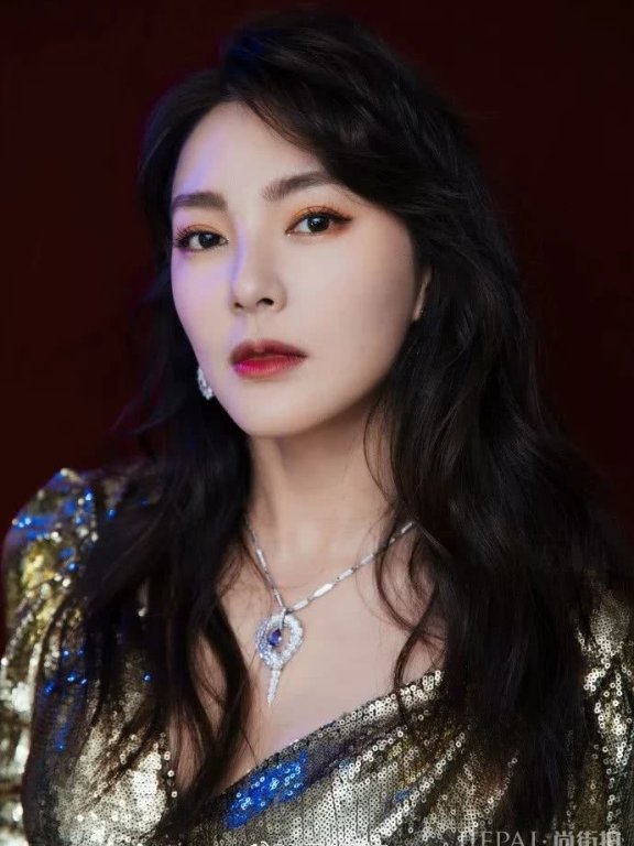 张雨绮大女人唇色帮你hold住人设不会崩塌？