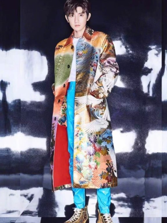 王源“液体裤”也敢尝试,秀出“铁棍腿”让女生惭愧