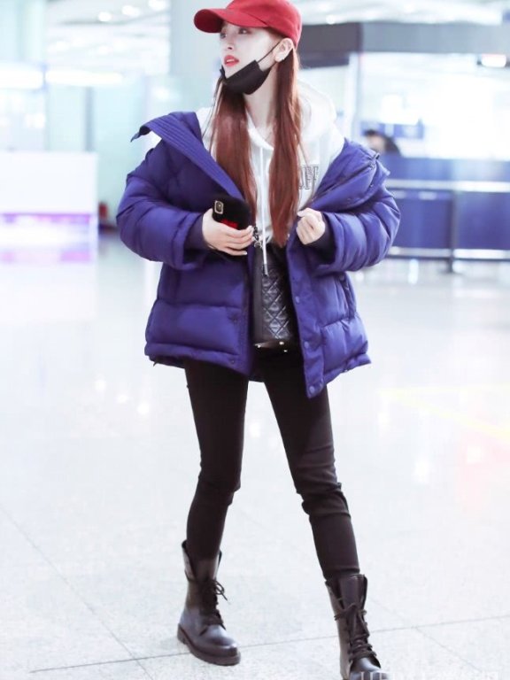 火箭少女101吴宣仪肚子大得像套了“游泳圈”,纽扣都崩开了!