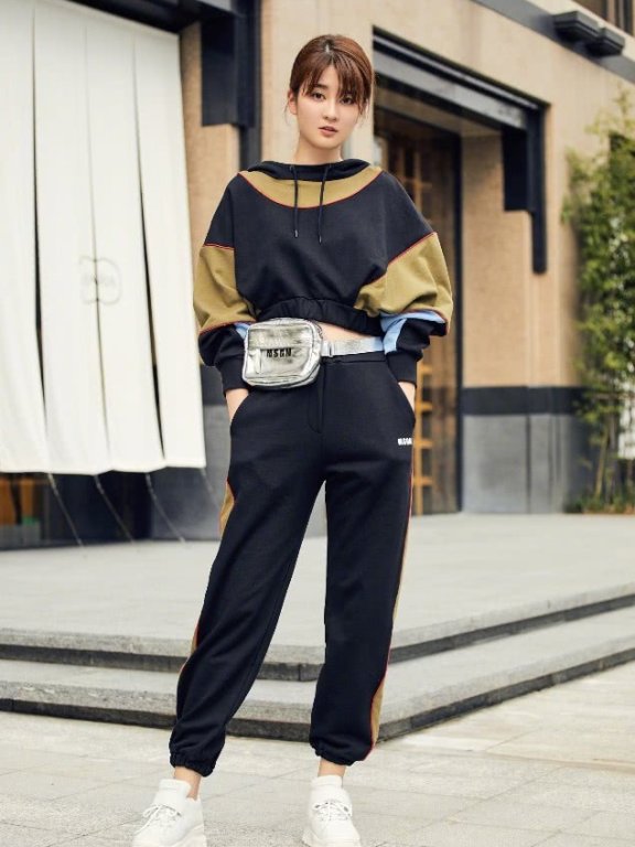 乔欣的“麻花衣”别轻易买，穿上显胖20斤，简直就是胖子的噩梦