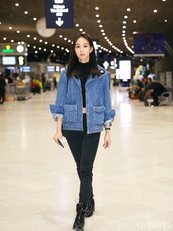 张钧甯走机场示范冬季穿搭,素颜出镜无惧镜头!