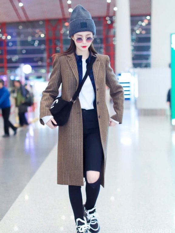 沈梦辰针织衫宽一点穿出来清纯范，穿搭太美了！