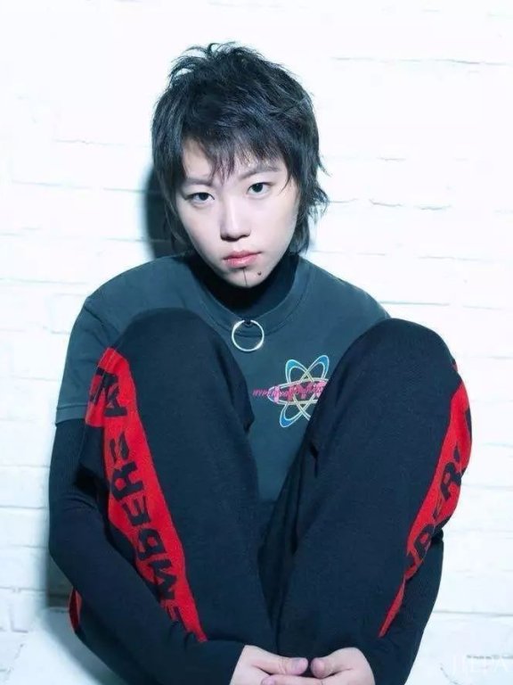 过年回家应该剪个什么发型?