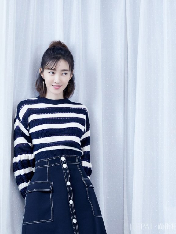 王丽坤这次短发造型有点雷人!