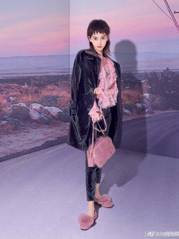 Angelababy大胆尝试狗啃刘海却意外撞脸王子文