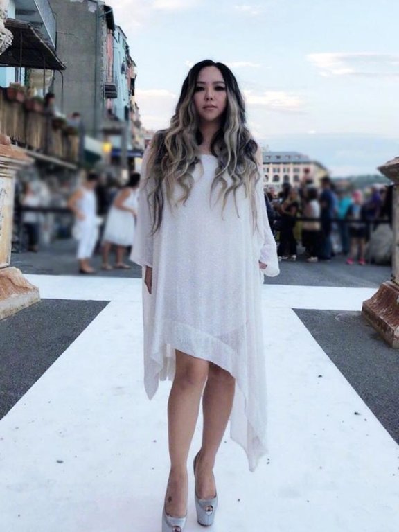 张惠妹胖前胖后如两人,穿上短裙大象腿实力抢镜