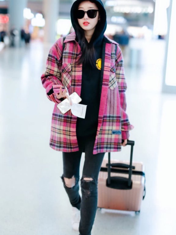 蒋梦婕的过冬靴“波浪裤”＋“胀气鞋”才是绝配！