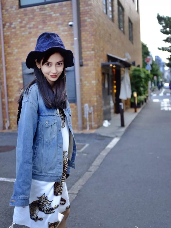 Angelababy出道早期便在日本模特圈混得顺风顺水