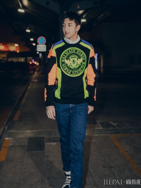 金瀚哪里丑帅了,明明少年气十足!