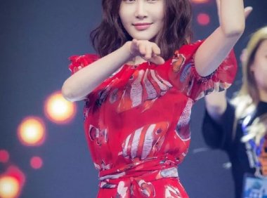 舒畅走红只因一款摩卡波波头